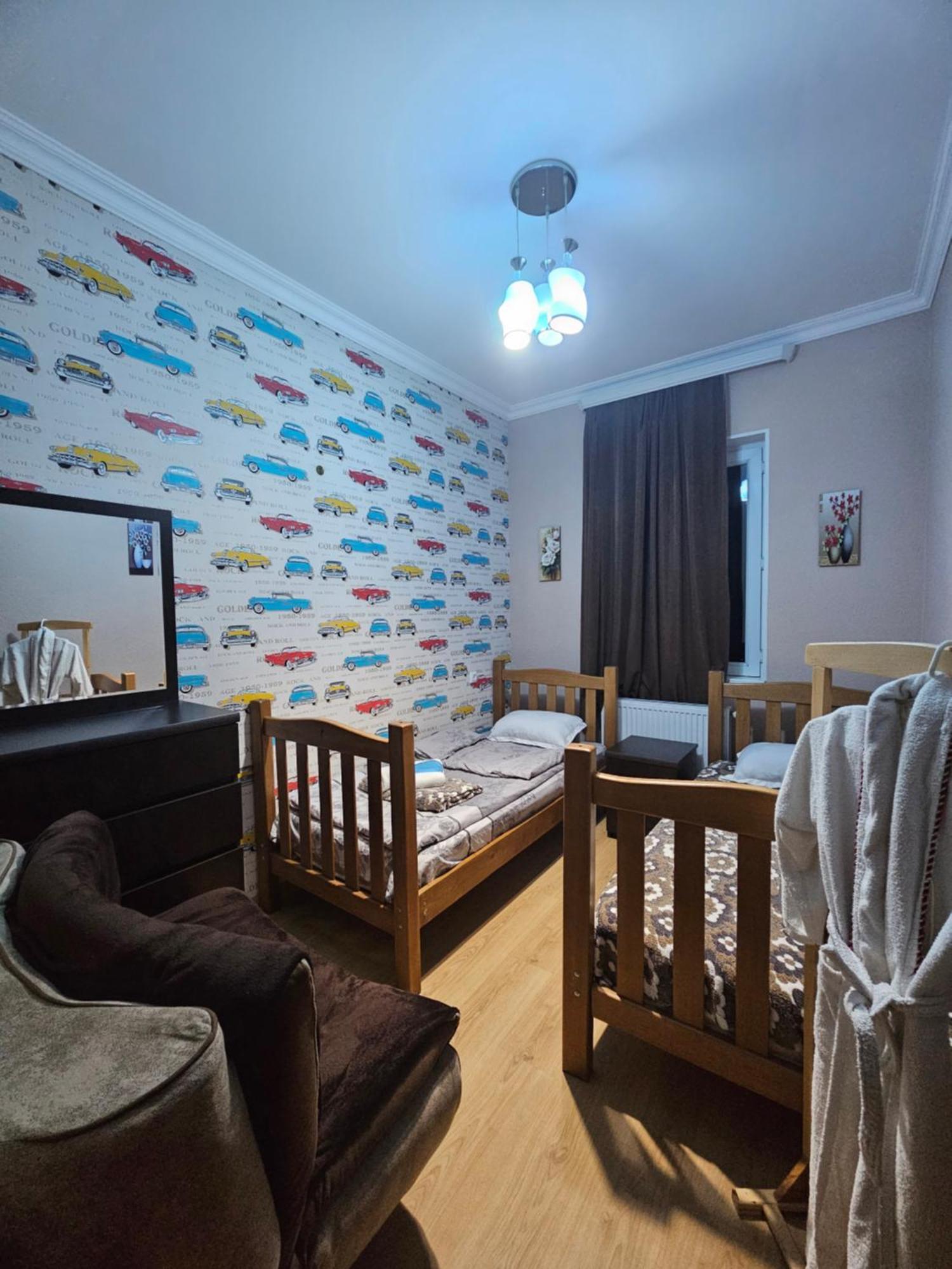 Guesthouse Different Tbilisi Bagian luar foto