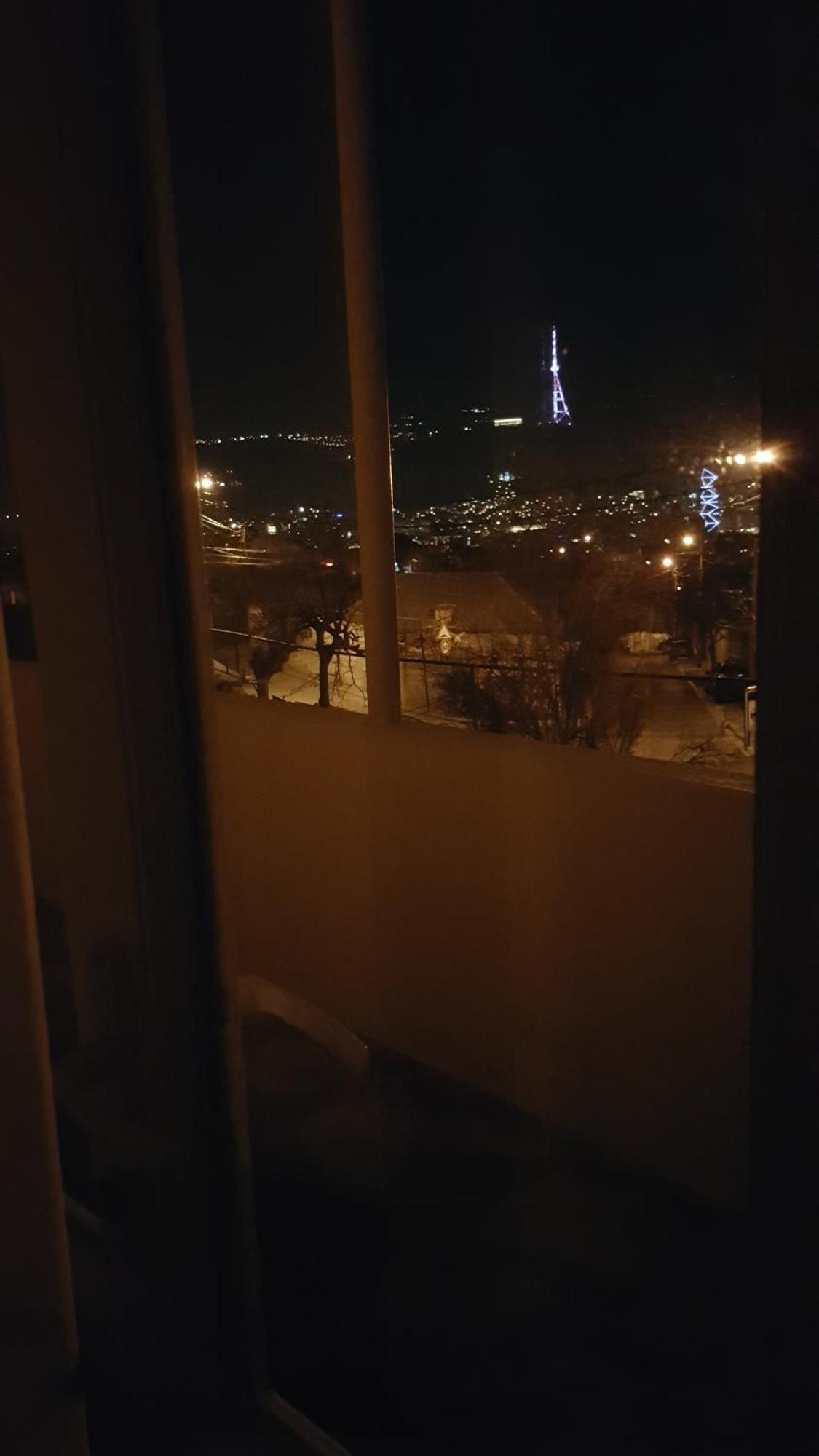 Guesthouse Different Tbilisi Ruang foto